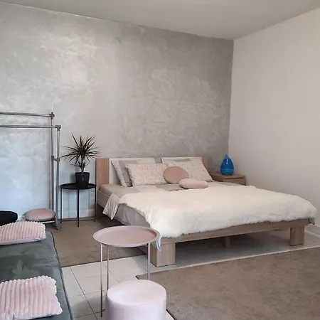 Apartment Little Paradise