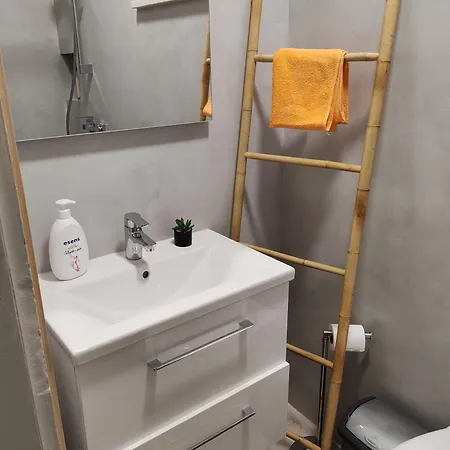 Little Paradise Apartment *